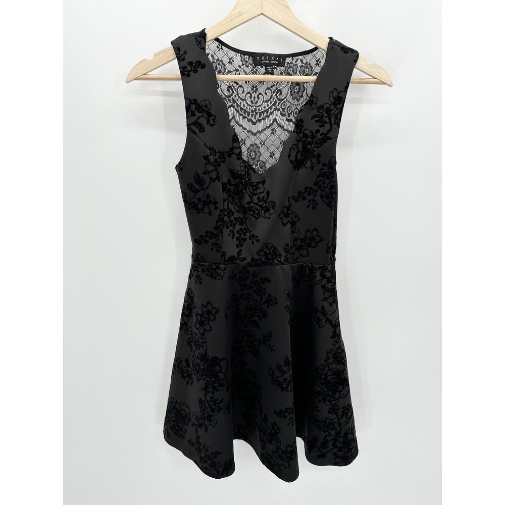Trixxi Womens Black Velvet Floral Skater Dress Size S Dark Whimsigoth Grunge Emo
